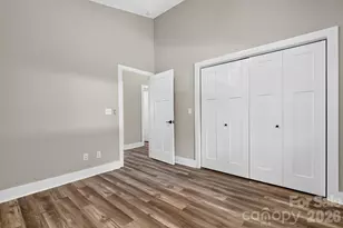211 Hanover St, Asheville, NC 28806 - Photo 11