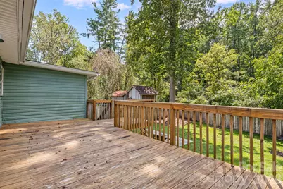 1015 Mountain View Street, Hendersonville, NC 28739 - Photo 23