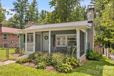 1015 Mountain View Street, Hendersonville, NC 28739 - Photo 3