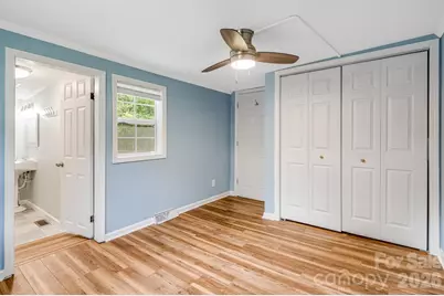 1015 Mountain View Street, Hendersonville, NC 28739 - Photo 21