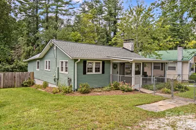 1015 Mountain View Street, Hendersonville, NC 28739 - Photo 1