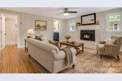 1015 Mountain View Street, Hendersonville, NC 28739 - Photo 7