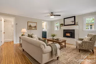1015 Mountain View St, Hendersonville, NC 28739 - Photo 7