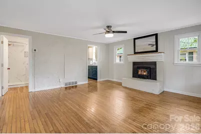 1015 Mountain View Street, Hendersonville, NC 28739 - Photo 5