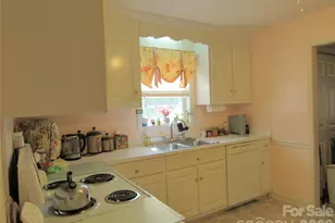 2514 Oxford Cir, Lancaster, SC 29720 - Photo 5