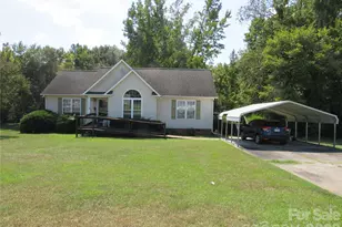 2514 Oxford Cir, Lancaster, SC 29720 - Photo 1