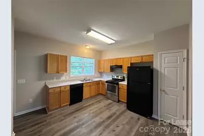 1525 Braveheart Lane, Charlotte, NC 28216 - Photo 5