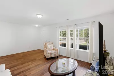 6720 Cypress Tree Lane, Charlotte, NC 28215 - Photo 7