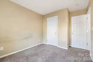 11214 Grass Field Rd, Charlotte, NC 28213 - Photo 17