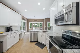637 Falls Creek Ct, Fort Mill, SC 29715 - Photo 15