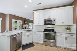 637 Falls Creek Ct, Fort Mill, SC 29715 - Photo 13