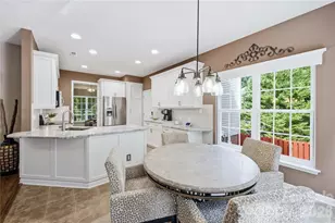 637 Falls Creek Ct, Fort Mill, SC 29715 - Photo 11