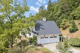 3827 Liner Creek Rd, Clyde, NC 28721 - Photo 3