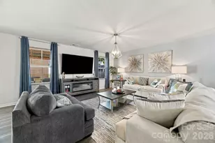 5108 Rustling Pnes Ct, Charlotte, NC 28215 - Photo 7