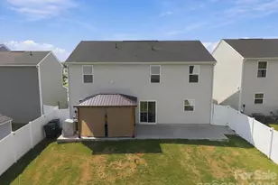 5108 Rustling Pnes Ct, Charlotte, NC 28215 - Photo 37