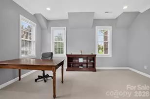 10103 Legolas Ln, Charlotte, NC 28269 - Photo 5