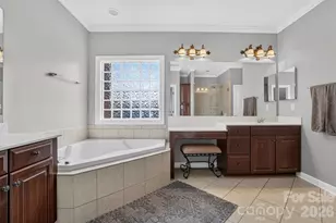 10103 Legolas Ln, Charlotte, NC 28269 - Photo 7