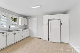 828 Ferrell Ave, Winston Salem, NC 27101 - Photo 9