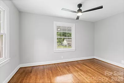 828 Ferrell Avenue, Winston Salem, NC 27101 - Photo 17