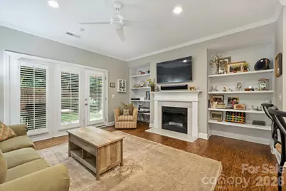 129 Sloane Square Way, Charlotte, NC 28211 - Photo 21