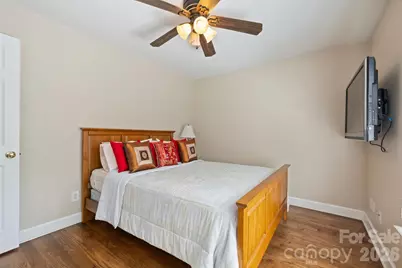 129 Sloane Square Way, Charlotte, NC 28211 - Photo 35