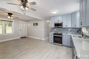 4103 Turnpike Rd, Horse Shoe, NC 28742 - Photo 9