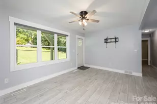 4103 Turnpike Rd, Horse Shoe, NC 28742 - Photo 5