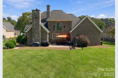6671 Fox Ridge Circle, Davidson, NC 28036 - Photo 3