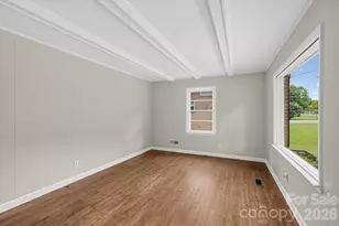 1912 Carpenter St, Shelby, NC 28150 - Photo 9