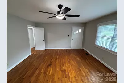 2112 Stewart Avenue N, Newton, NC 28658 - Photo 3