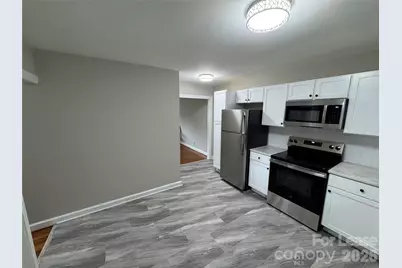 2112 Stewart Avenue N, Newton, NC 28658 - Photo 5