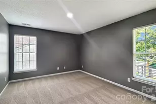 9334 Arbor Creek Dr, Charlotte, NC 28269 - Photo 15