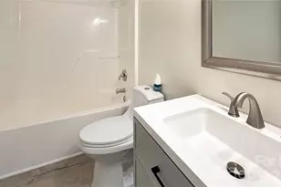 9334 Arbor Creek Dr, Charlotte, NC 28269 - Photo 11