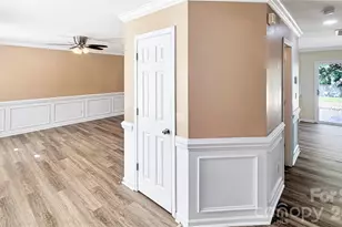9334 Arbor Creek Dr, Charlotte, NC 28269 - Photo 17