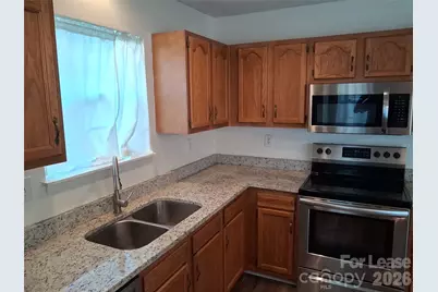 5721 Prescott Court, Charlotte, NC 28269 - Photo 5