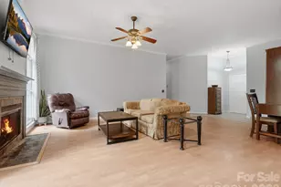 504 Birnamwood Ct, Fort Mill, SC 29715 - Photo 5