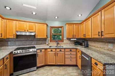 47 Sams Road, Weaverville, NC 28787 - Photo 9