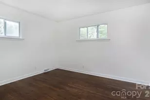 6400 Elmwood Cir, Charlotte, NC 28214 - Photo 15