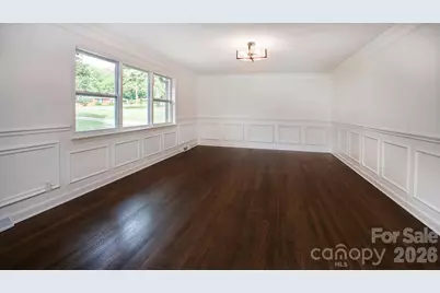 6400 Elmwood Circle, Charlotte, NC 28214 - Photo 3