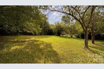 6400 Elmwood Circle, Charlotte, NC 28214 - Photo 25
