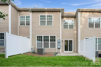 8727 Harris Lake Lane, Charlotte, NC 28269 - Photo 15