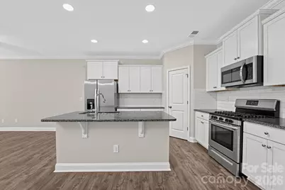 8727 Harris Lake Lane, Charlotte, NC 28269 - Photo 7