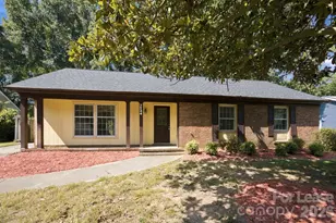 7724 Winterset Dr, Charlotte, NC 28270 - Photo 1