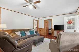 1840 White Oak Rd, Burnsville, NC 28714 - Photo 5
