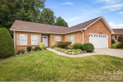 1211 Wexford Village Circle NE, Lenoir, NC 28645 - Photo 1