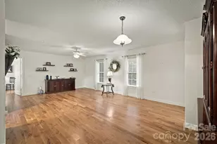 1211 Wexford Village Cir NE, Lenoir, NC 28645 - Photo 3