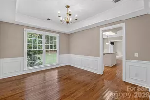 5726 Swanston Dr, Charlotte, NC 28269 - Photo 9