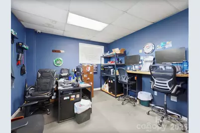 2109 Spartanburg Highway, East Flat Rock, NC 28726 - Photo 15