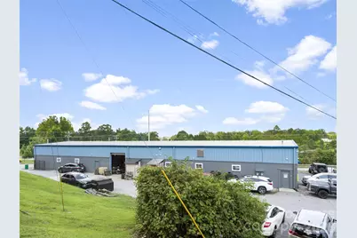 2109 Spartanburg Highway, East Flat Rock, NC 28726 - Photo 23