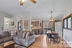 30 Whippoorwill Dr, Weaverville, NC 28787 - Photo 3